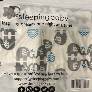 Sleeping baby eLOVEphant Zipadee-Zip Swaddle